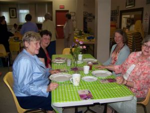 pot_luck_may_2015_pic2